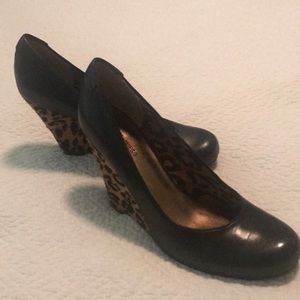 Fun Nine Wear Pony Hair wedges with animal print